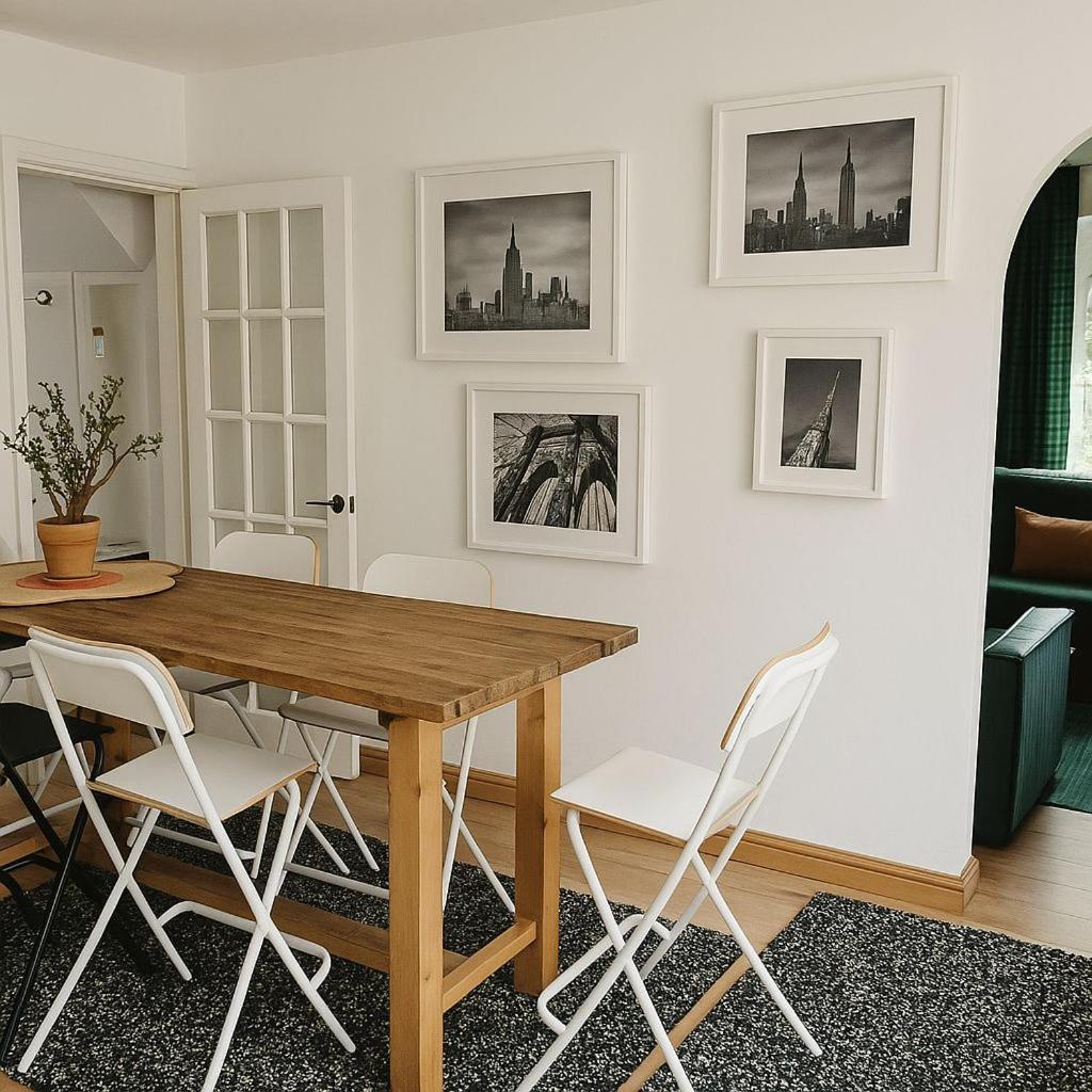 Beautiful House In The Heart Of A Golf Course. Apartment Manchester Exterior photo